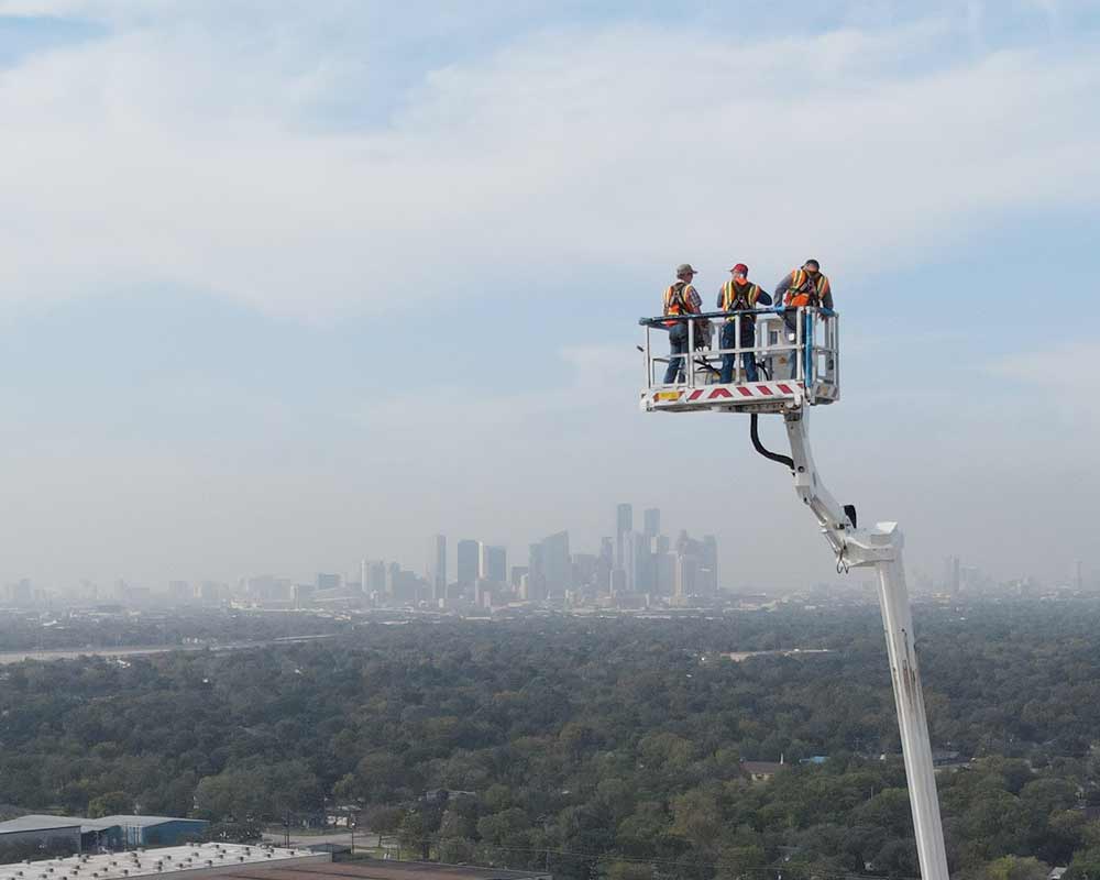 Why Are Bronto Skylifts a Good Substitute for Cranes?